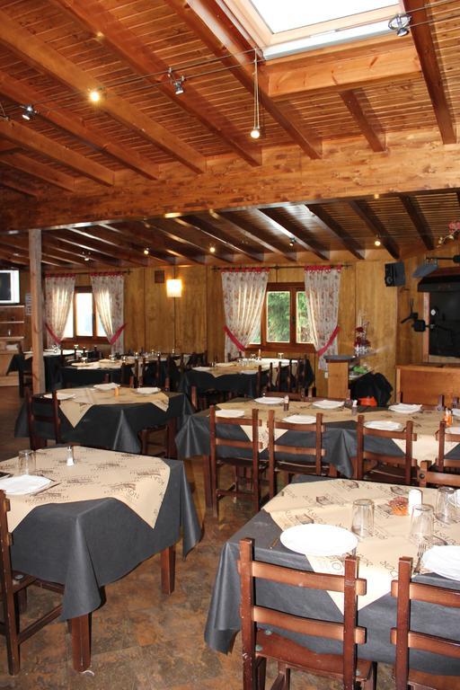 Hotel Asador Rindion Тинео Экстерьер фото